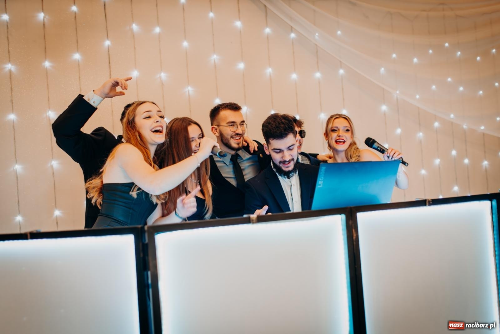 Zdjęcie w galerii na portalu naszraciborz.pl: Studniówka raciborskiego Mechanik na bis! wiadomości z regionu