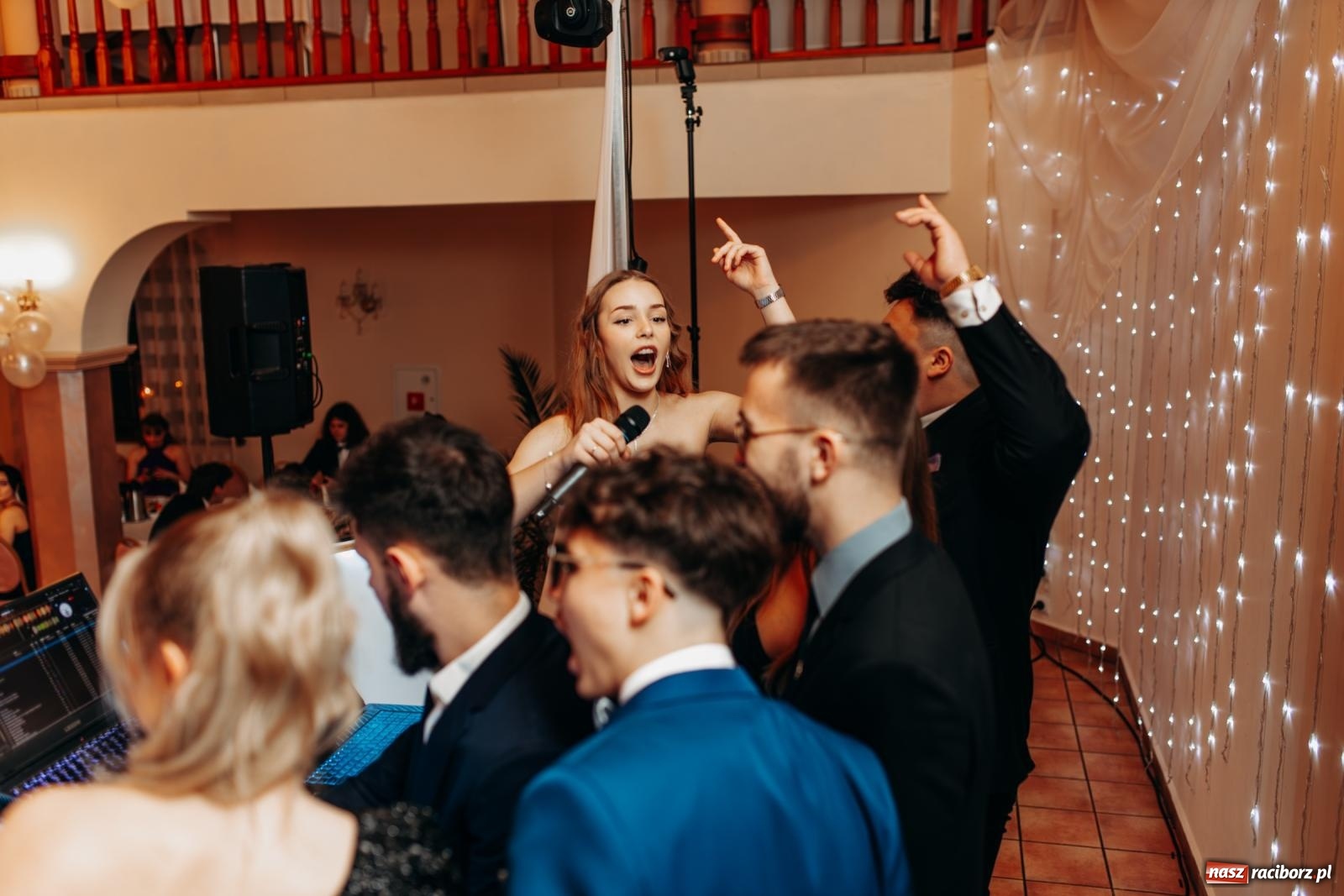 Zdjęcie w galerii na portalu naszraciborz.pl: Studniówka raciborskiego Mechanik na bis! wiadomości z regionu