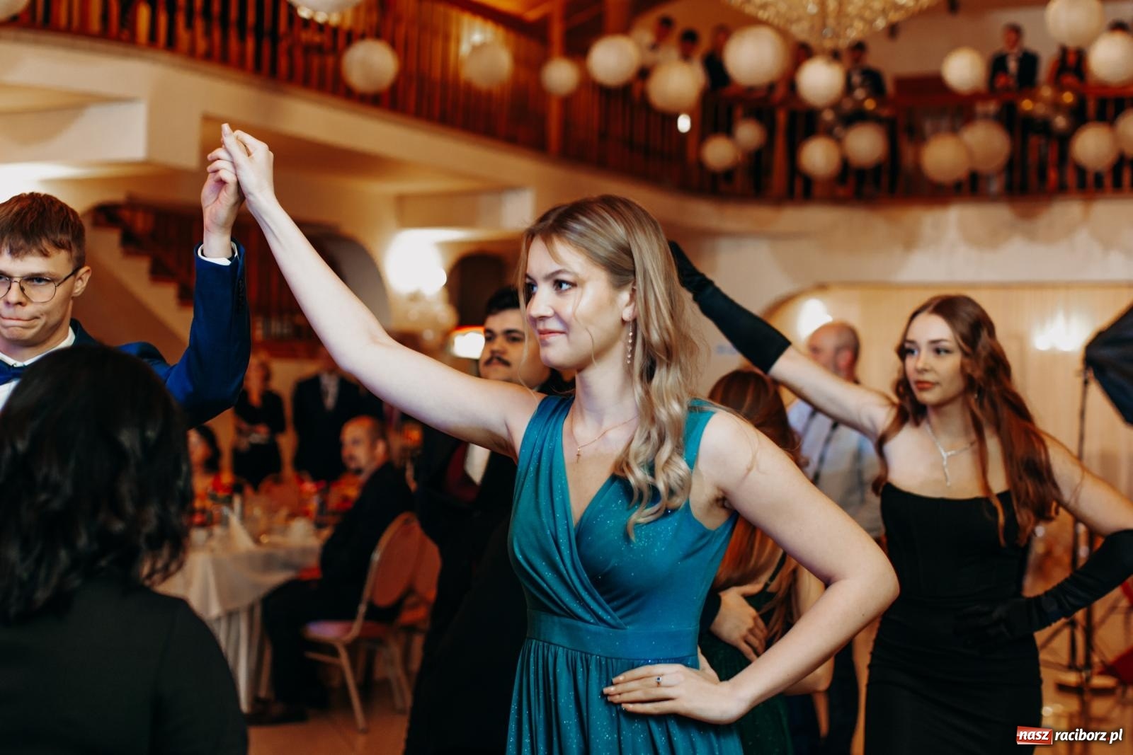 Zdjęcie w galerii na portalu naszraciborz.pl: Studniówka raciborskiego Mechanik na bis! wiadomości z regionu