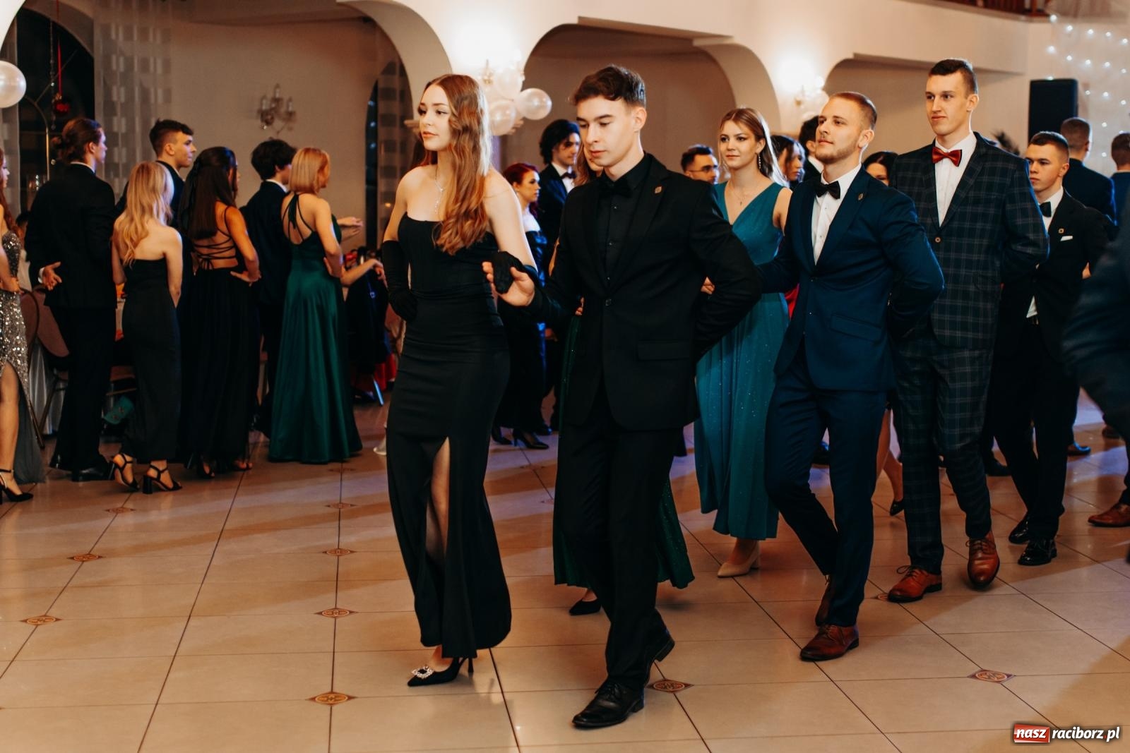 Zdjęcie w galerii na portalu naszraciborz.pl: Studniówka raciborskiego Mechanik na bis! wiadomości z regionu