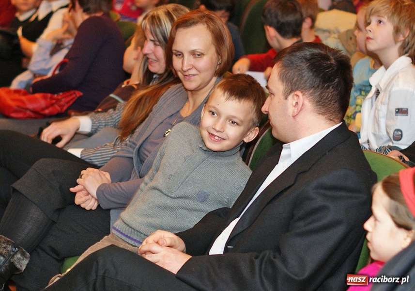 Zdjęcie w galerii na portalu naszraciborz.pl: Magdalena Walach przyciągnęła tłumy wiadomości z regionu