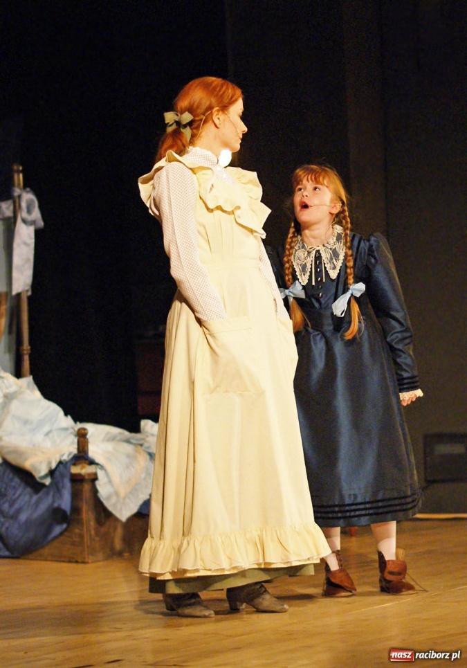 Zdjęcie w galerii na portalu naszraciborz.pl: Magdalena Walach przyciągnęła tłumy wiadomości z regionu