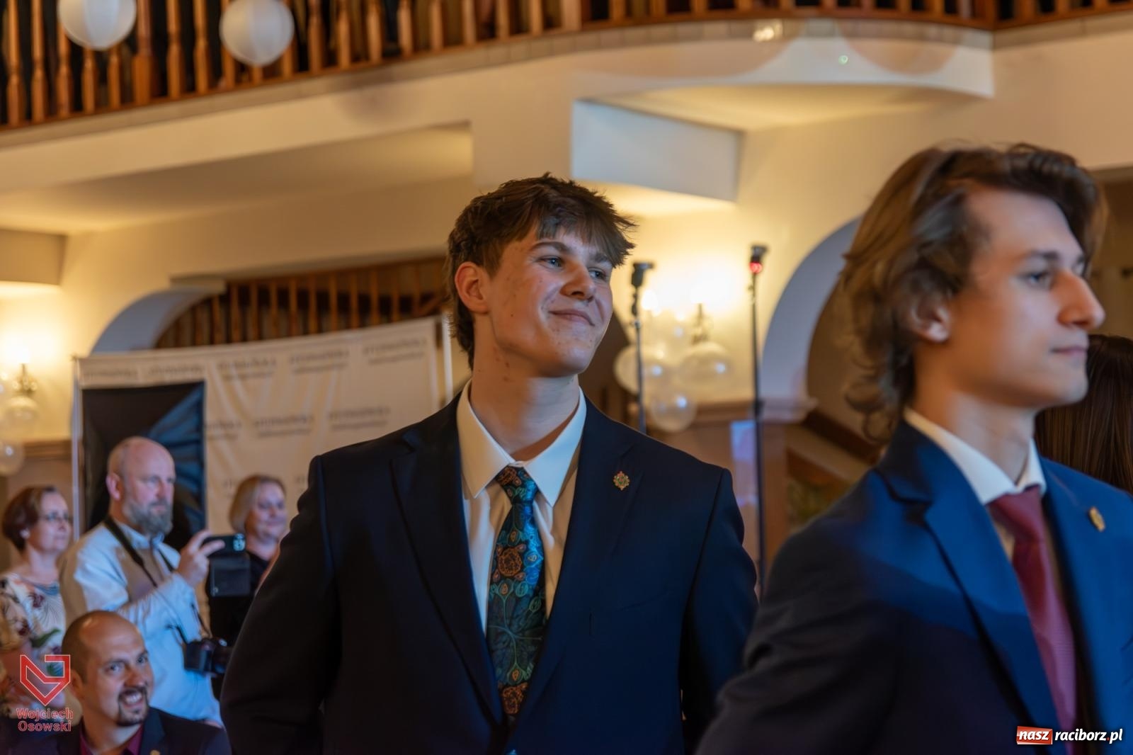 Zdjęcie w galerii na portalu naszraciborz.pl: Czas zabawy minął. Zostały wspomnienia. Studniówka Mechanika wiadomości z regionu