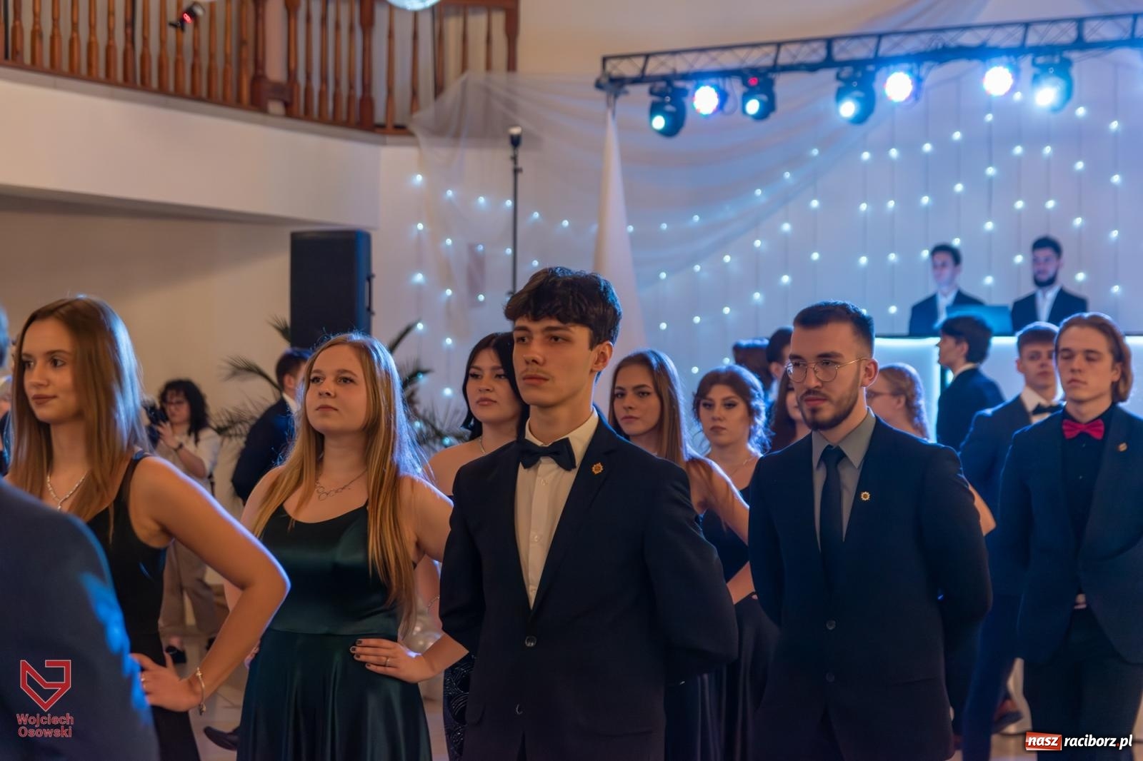 Zdjęcie w galerii na portalu naszraciborz.pl: Czas zabawy minął. Zostały wspomnienia. Studniówka Mechanika wiadomości z regionu