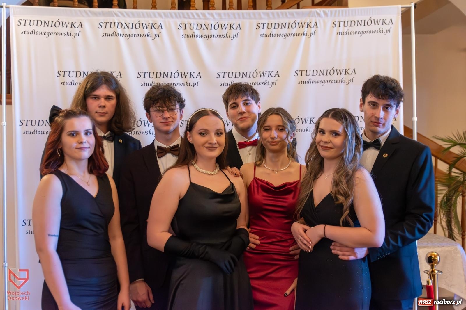 Zdjęcie w galerii na portalu naszraciborz.pl: Czas zabawy minął. Zostały wspomnienia. Studniówka Mechanika wiadomości z regionu