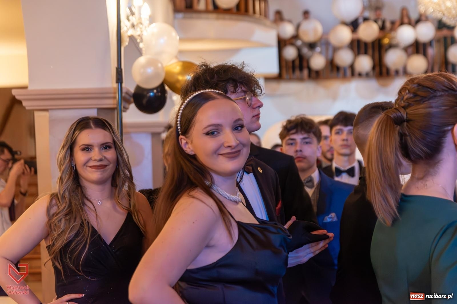 Zdjęcie w galerii na portalu naszraciborz.pl: Czas zabawy minął. Zostały wspomnienia. Studniówka Mechanika wiadomości z regionu