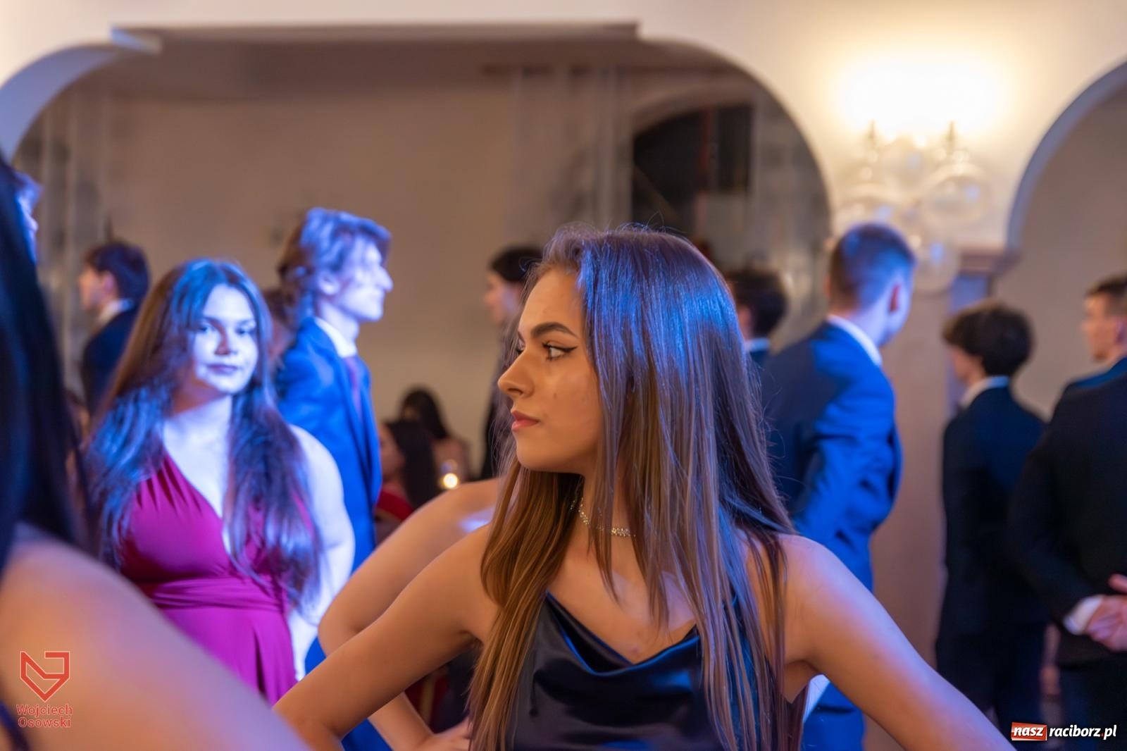 Zdjęcie w galerii na portalu naszraciborz.pl: Czas zabawy minął. Zostały wspomnienia. Studniówka Mechanika wiadomości z regionu