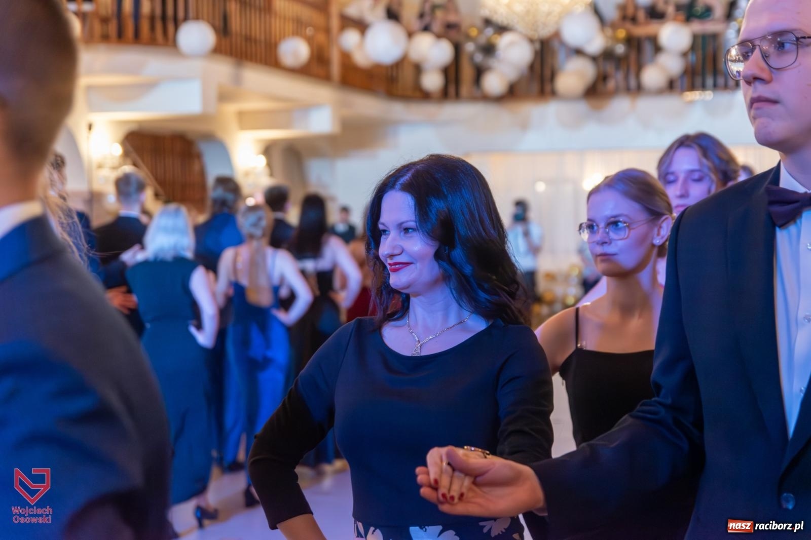 Zdjęcie w galerii na portalu naszraciborz.pl: Czas zabawy minął. Zostały wspomnienia. Studniówka Mechanika wiadomości z regionu