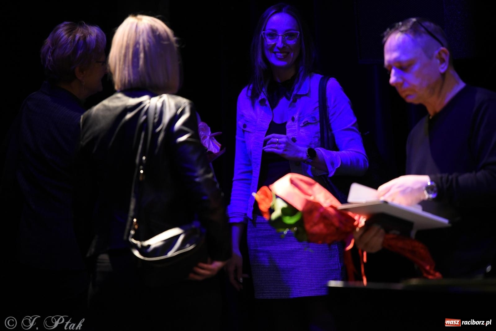 Zdjęcie w galerii na portalu naszraciborz.pl: Scena Kameralnie na Walentynki. Karolina i Jarosław Hanikowie wiadomości z regionu