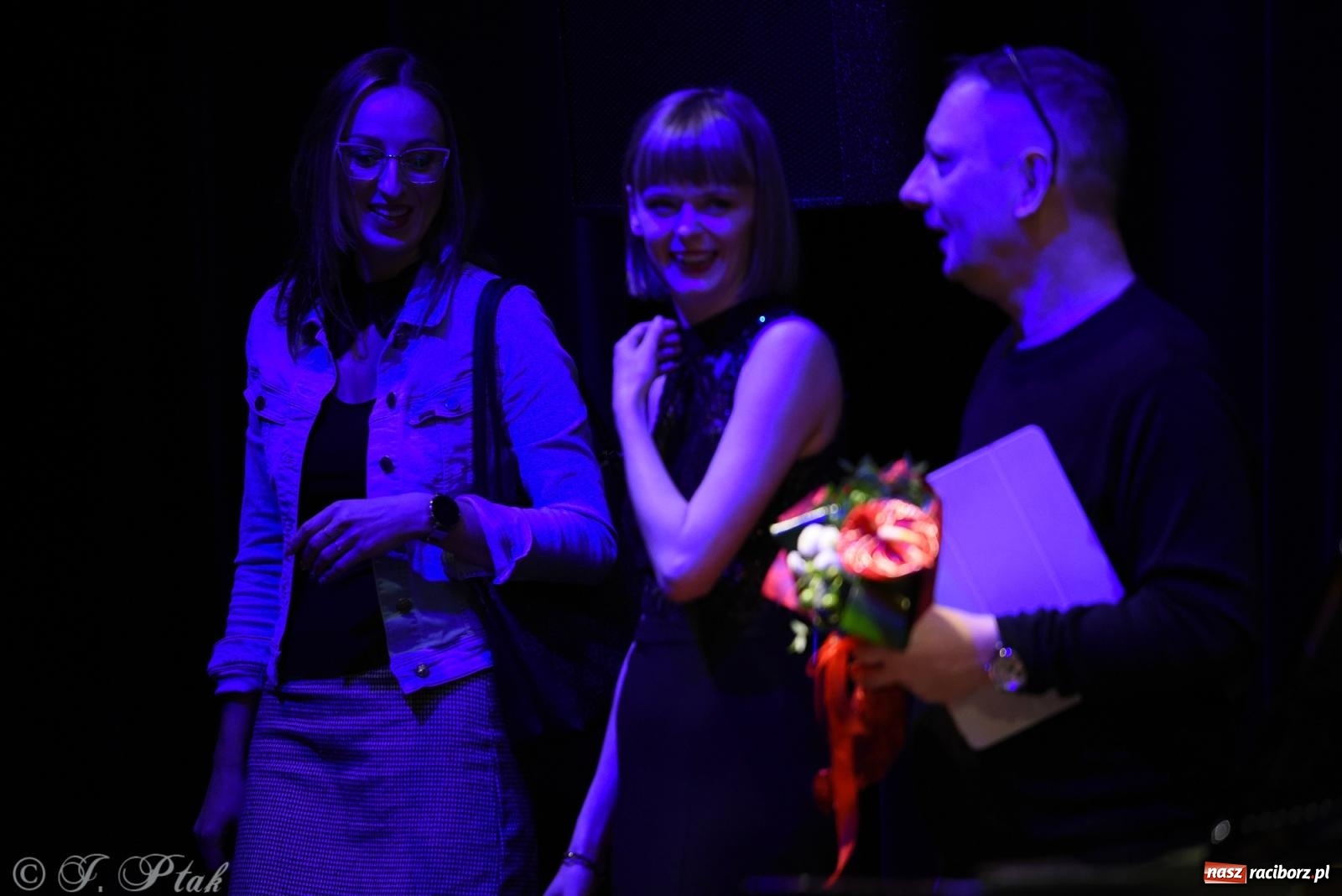 Zdjęcie w galerii na portalu naszraciborz.pl: Scena Kameralnie na Walentynki. Karolina i Jarosław Hanikowie wiadomości z regionu