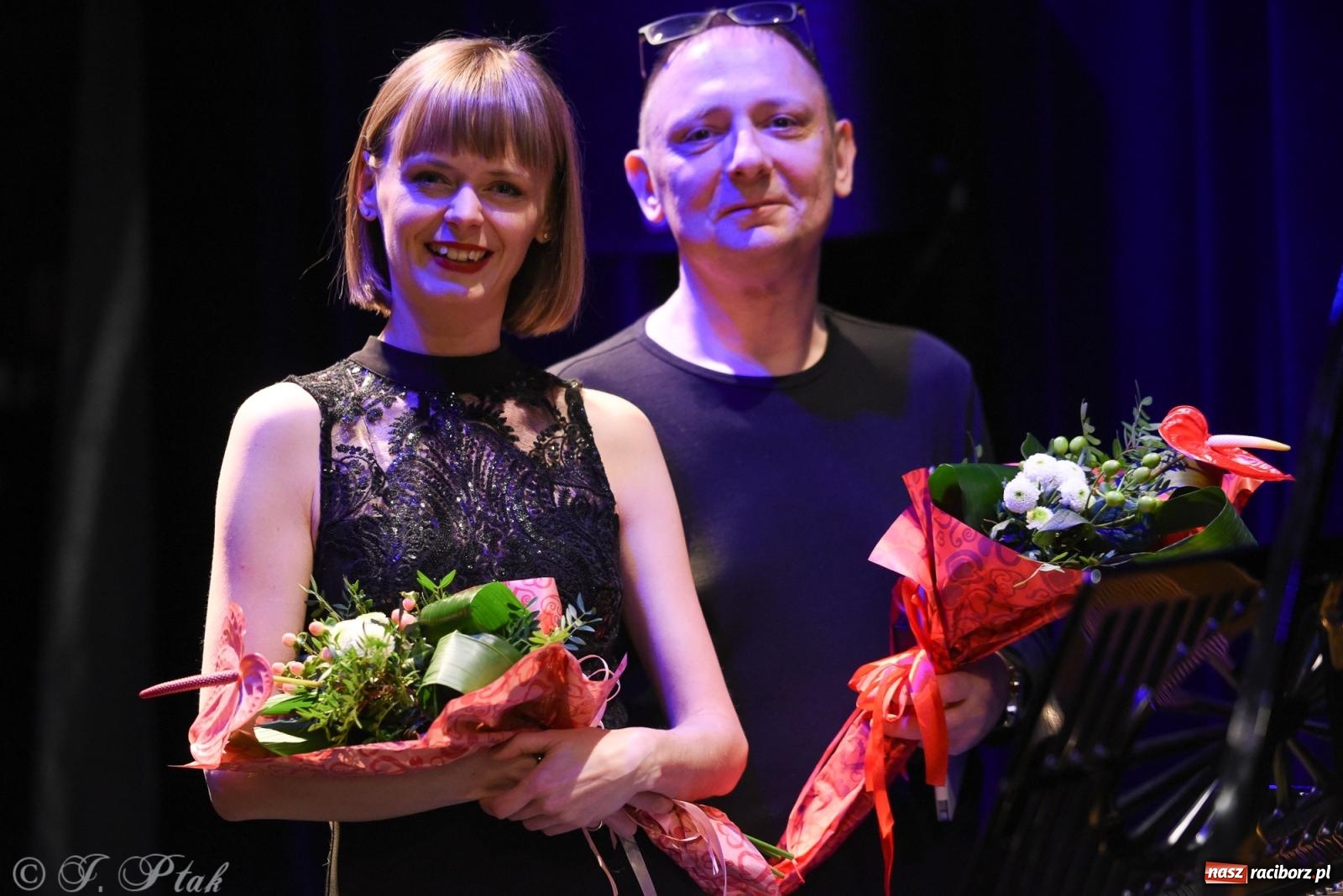 Zdjęcie w galerii na portalu naszraciborz.pl: Scena Kameralnie na Walentynki. Karolina i Jarosław Hanikowie wiadomości z regionu