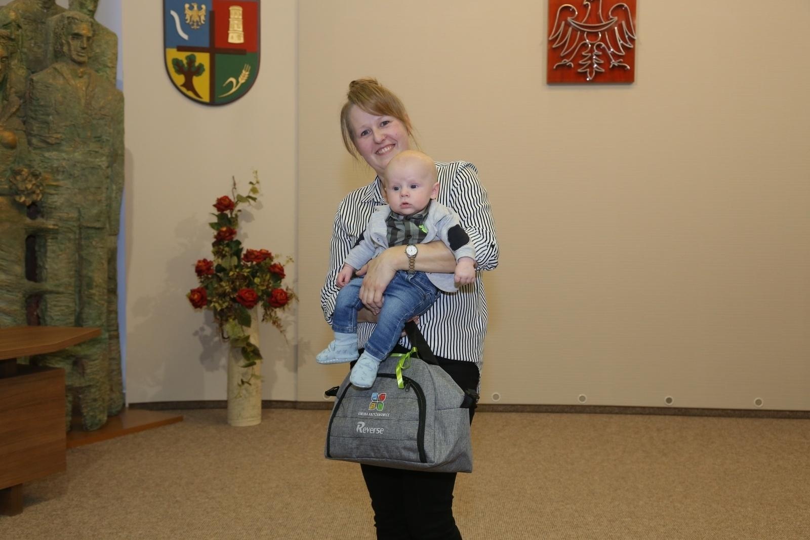 Zdjęcie w galerii na portalu naszraciborz.pl: W Krzyżanowicach przywitano najmłodszych obywateli gminy wiadomości z regionu