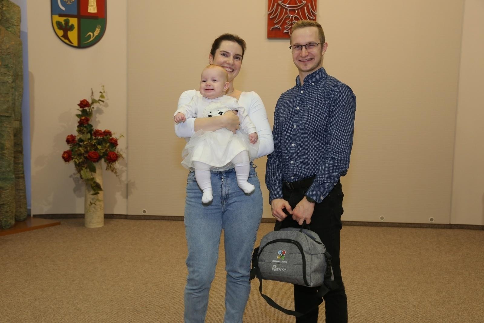 Zdjęcie w galerii na portalu naszraciborz.pl: W Krzyżanowicach przywitano najmłodszych obywateli gminy wiadomości z regionu