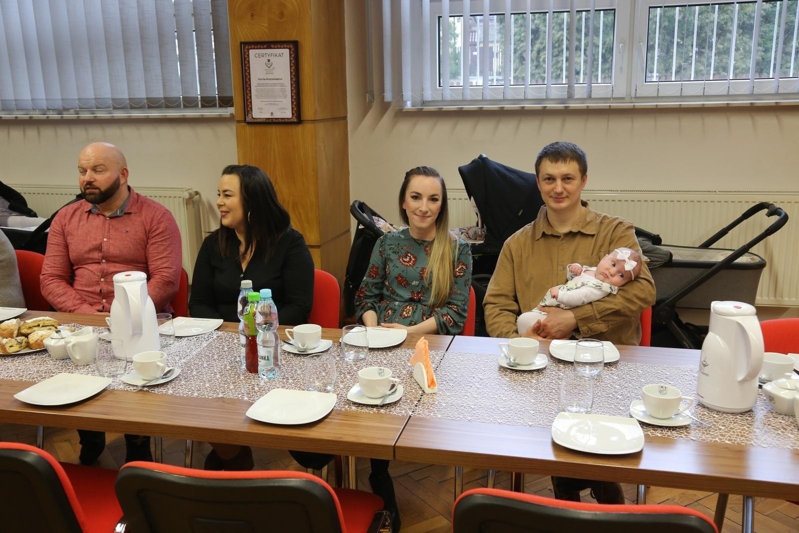 Zdjęcie w galerii na portalu naszraciborz.pl: W Krzyżanowicach przywitano najmłodszych obywateli gminy wiadomości z regionu