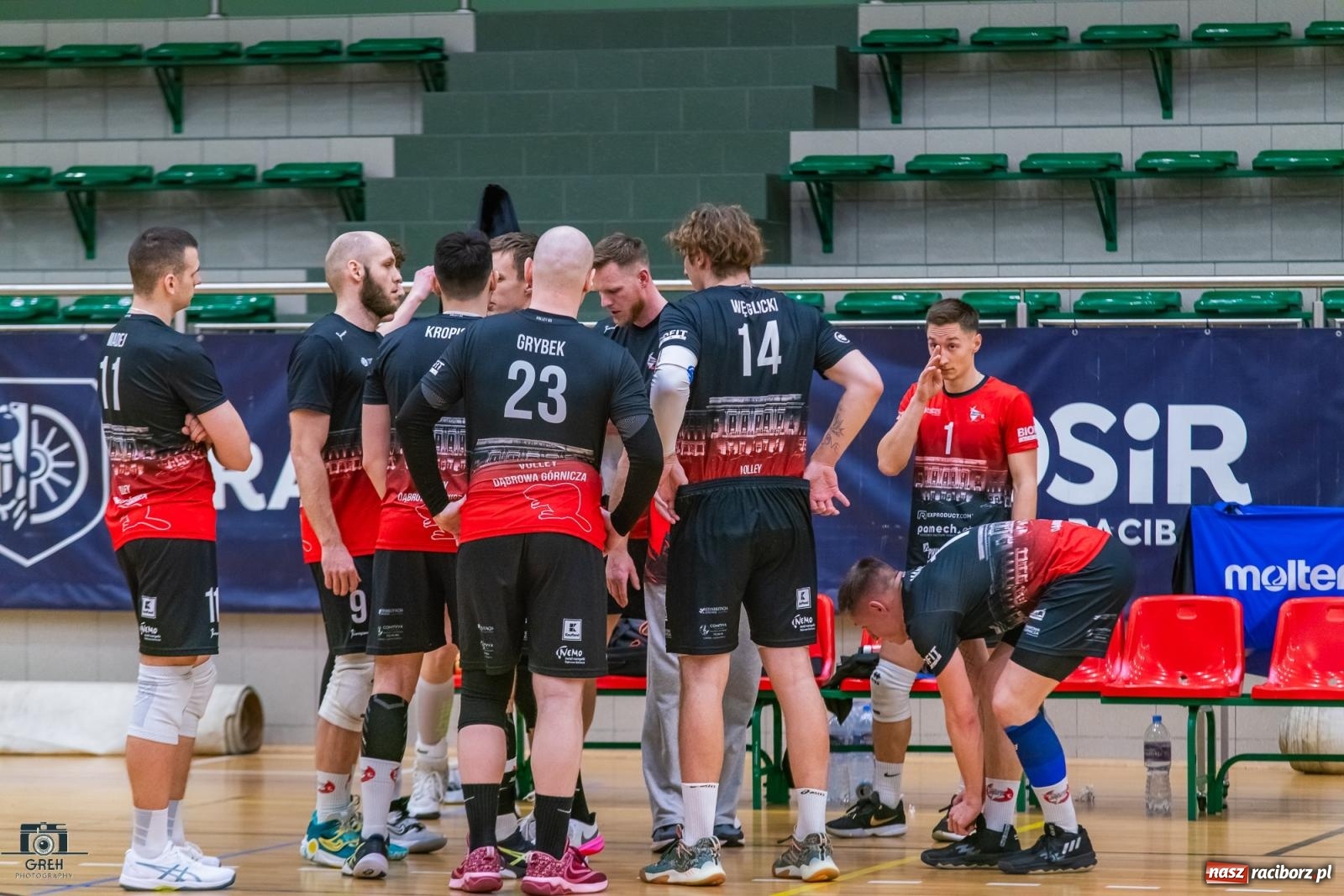 Zdjęcie w galerii na portalu naszraciborz.pl: Siatkarski rollercoaster z happy endem [FOTO i WIDEO] wiadomości z regionu