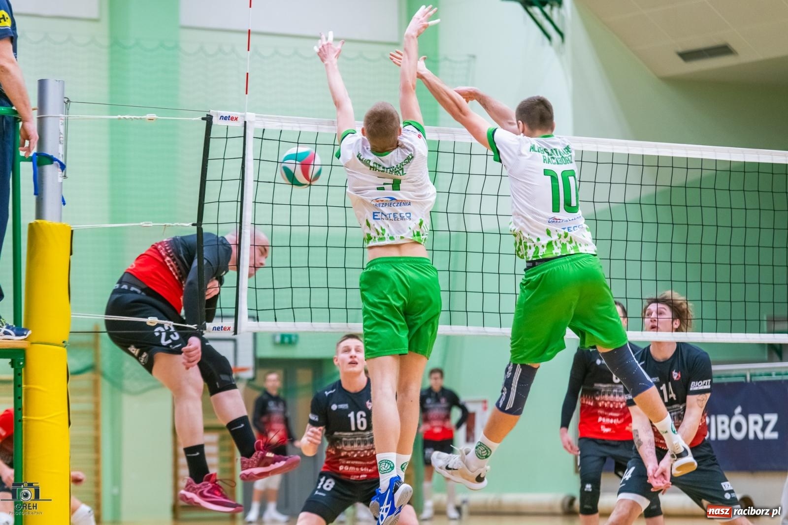 Zdjęcie w galerii na portalu naszraciborz.pl: Siatkarski rollercoaster z happy endem [FOTO i WIDEO] wiadomości z regionu