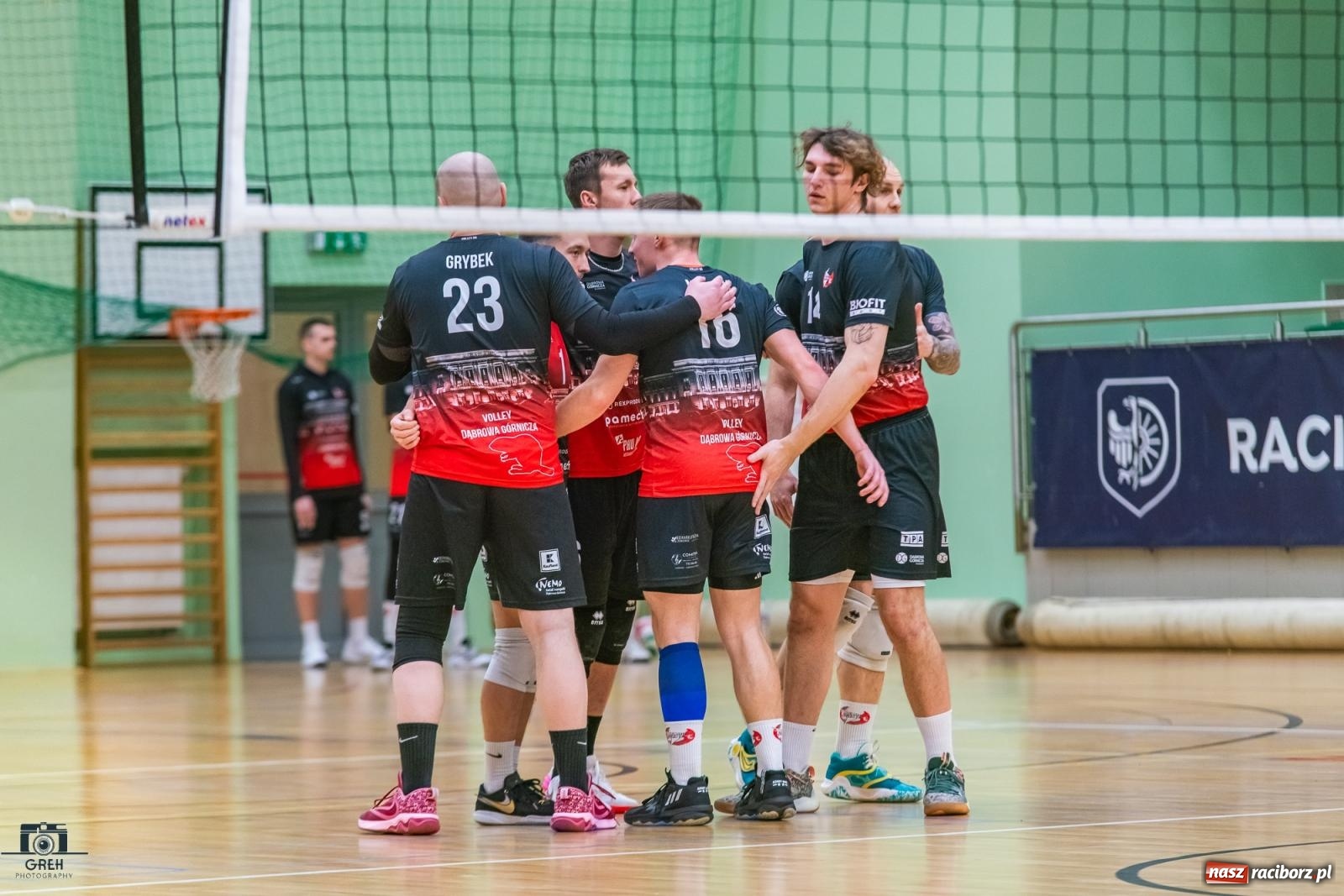 Zdjęcie w galerii na portalu naszraciborz.pl: Siatkarski rollercoaster z happy endem [FOTO i WIDEO] wiadomości z regionu