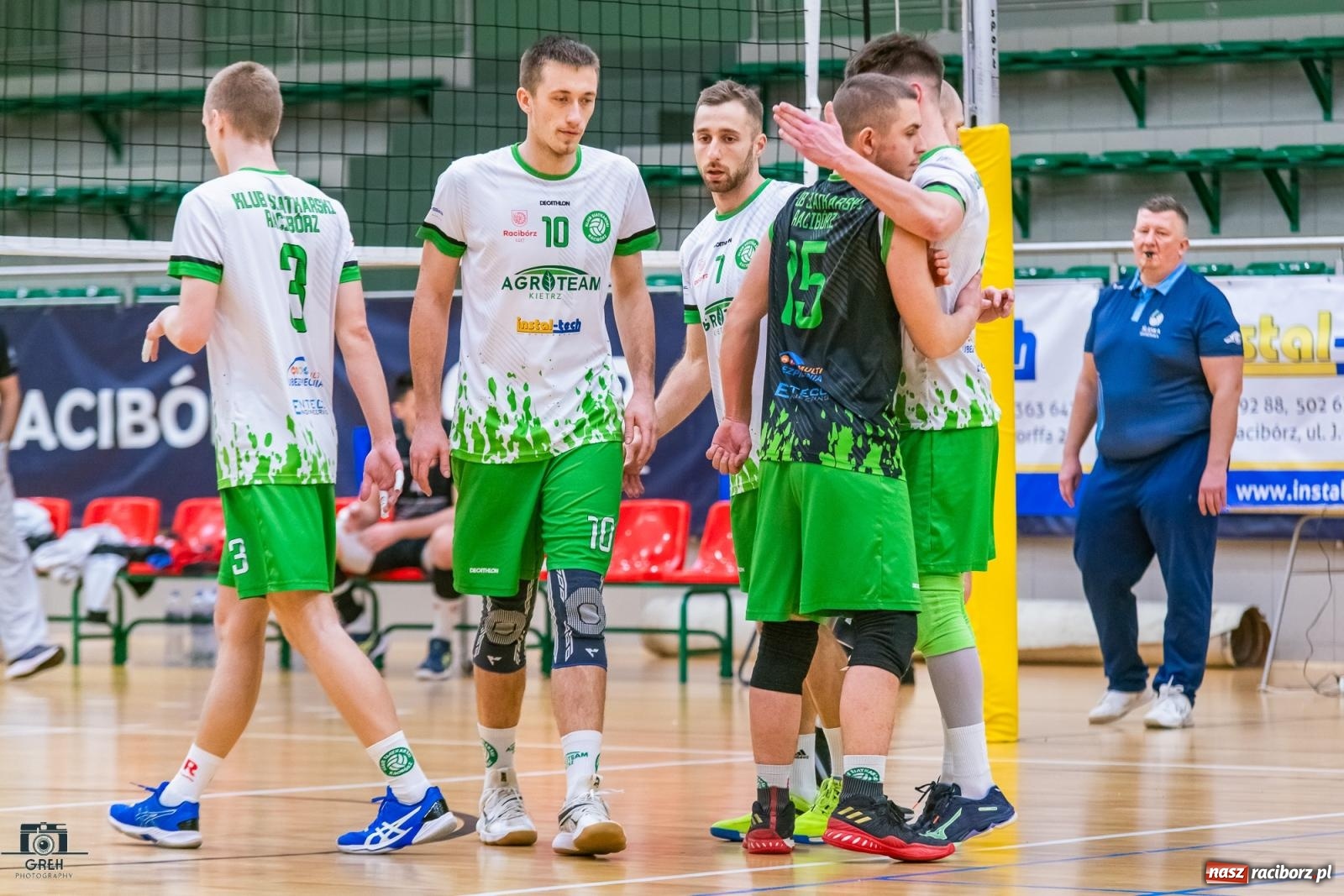 Zdjęcie w galerii na portalu naszraciborz.pl: Siatkarski rollercoaster z happy endem [FOTO i WIDEO] wiadomości z regionu