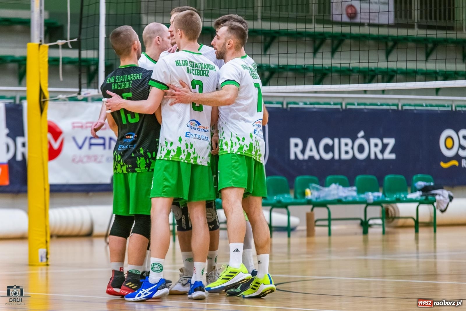 Zdjęcie w galerii na portalu naszraciborz.pl: Siatkarski rollercoaster z happy endem [FOTO i WIDEO] wiadomości z regionu