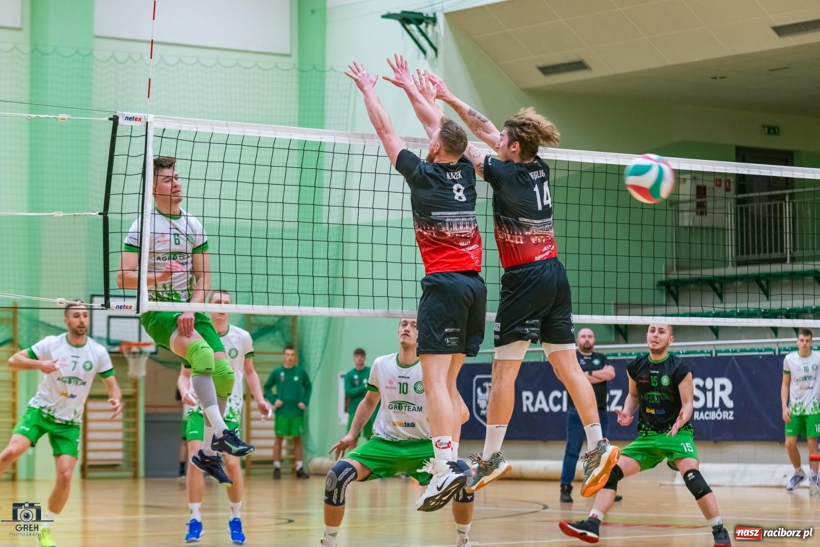 Zdjęcie w galerii na portalu naszraciborz.pl: Siatkarski rollercoaster z happy endem [FOTO i WIDEO] wiadomości z regionu