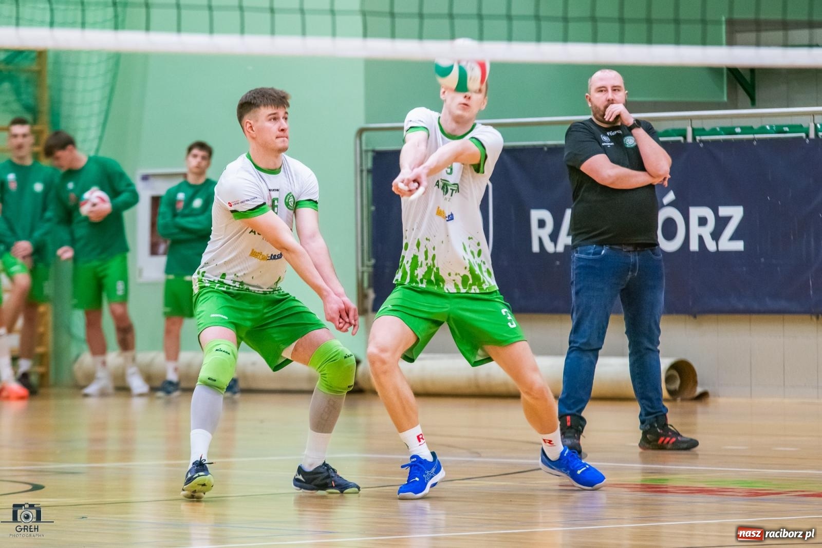 Zdjęcie w galerii na portalu naszraciborz.pl: Siatkarski rollercoaster z happy endem [FOTO i WIDEO] wiadomości z regionu