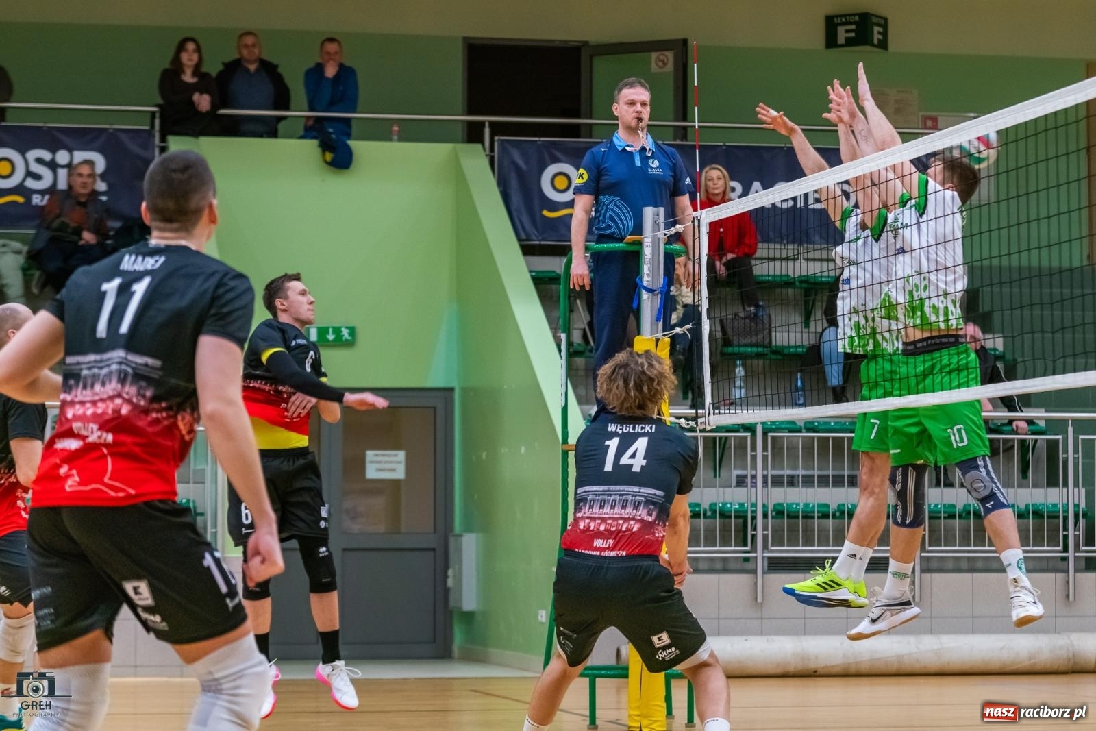 Zdjęcie w galerii na portalu naszraciborz.pl: Siatkarski rollercoaster z happy endem [FOTO i WIDEO] wiadomości z regionu
