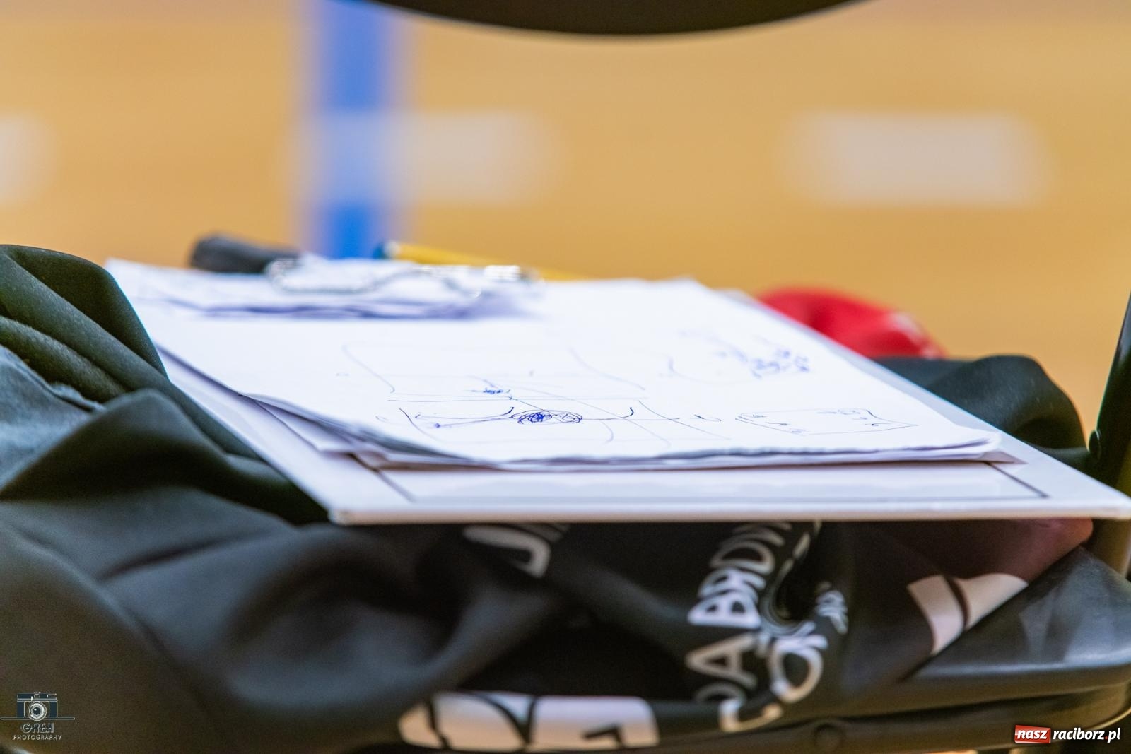 Zdjęcie w galerii na portalu naszraciborz.pl: Siatkarski rollercoaster z happy endem [FOTO i WIDEO] wiadomości z regionu