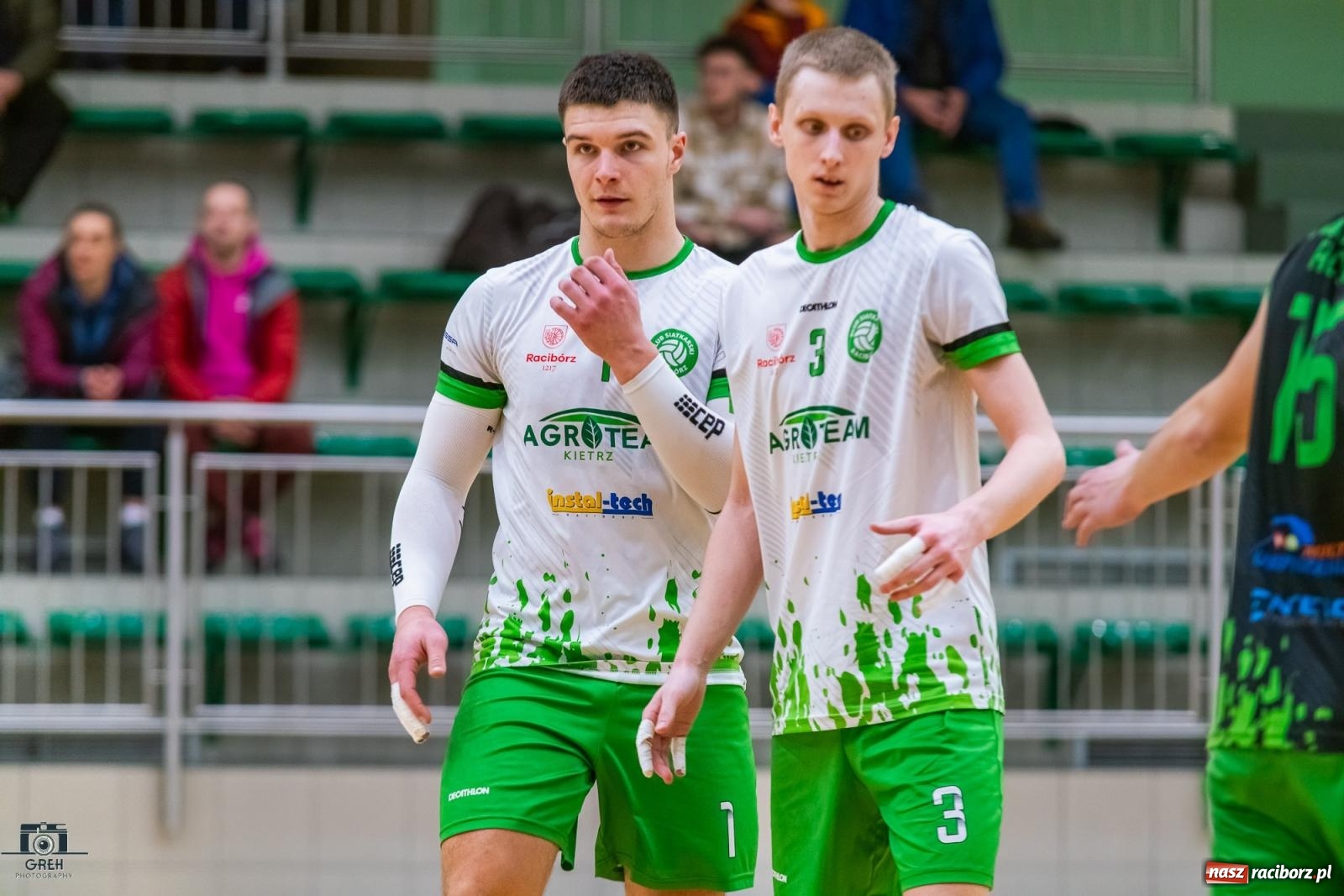 Zdjęcie w galerii na portalu naszraciborz.pl: Siatkarski rollercoaster z happy endem [FOTO i WIDEO] wiadomości z regionu