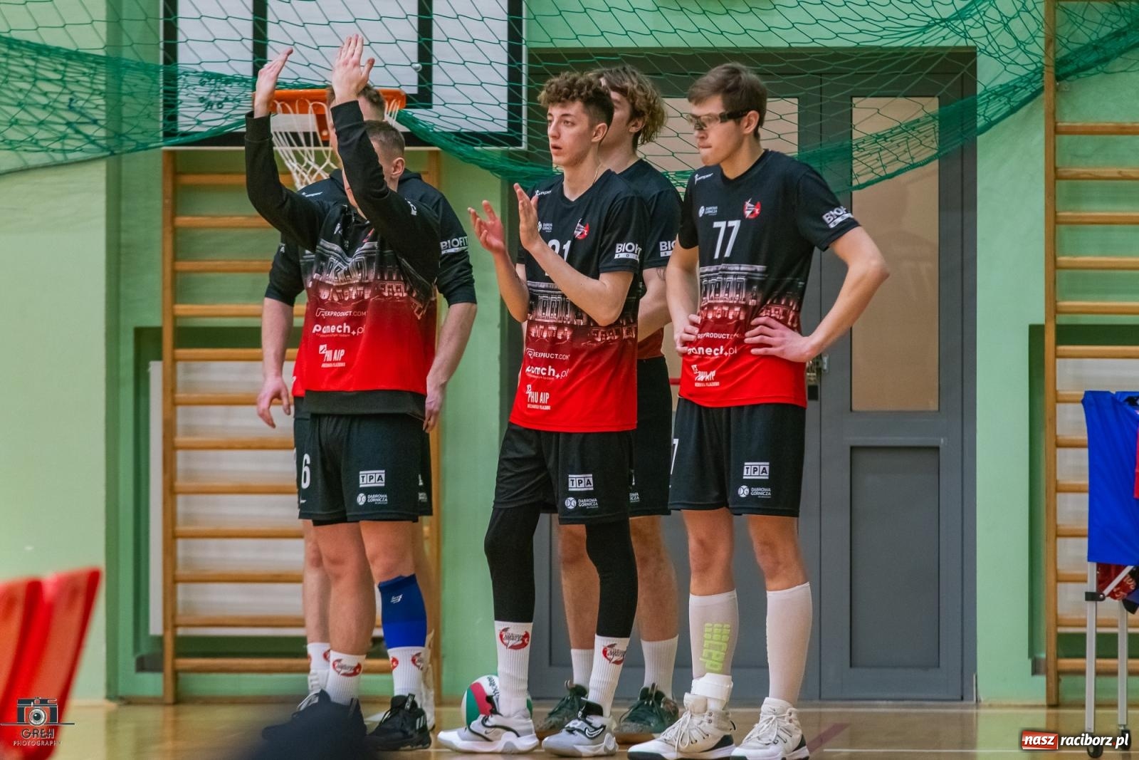 Zdjęcie w galerii na portalu naszraciborz.pl: Siatkarski rollercoaster z happy endem [FOTO i WIDEO] wiadomości z regionu