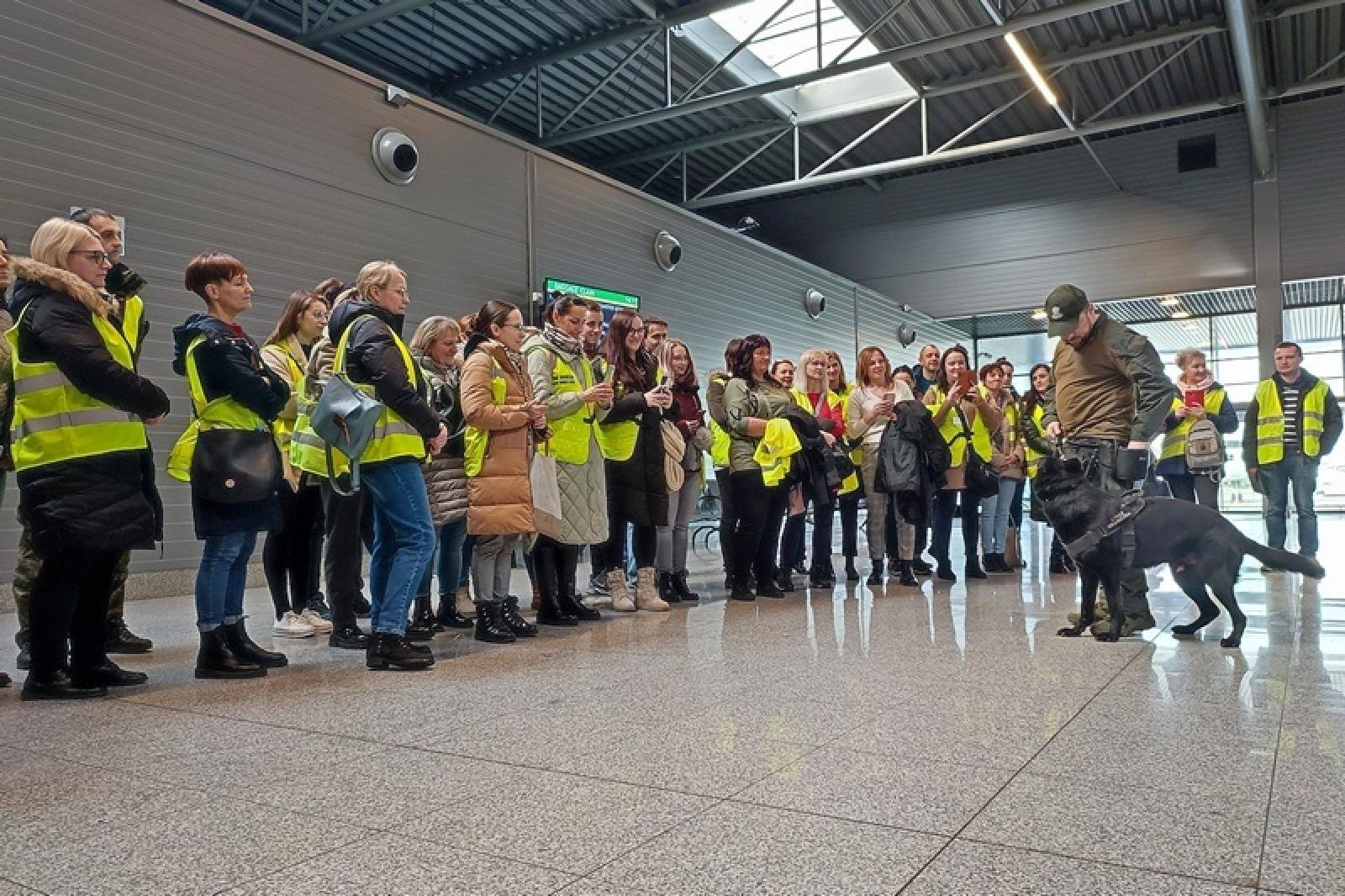 Zdjęcie w galerii na portalu naszraciborz.pl: Dzień Służby Cywilnej w Śląskim Oddziale Straży Granicznej w Raciborzu wiadomości z regionu