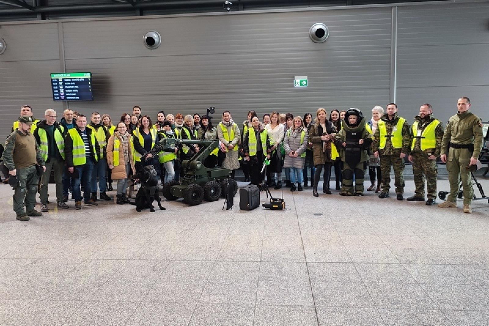 Zdjęcie w galerii na portalu naszraciborz.pl: Dzień Służby Cywilnej w Śląskim Oddziale Straży Granicznej w Raciborzu wiadomości z regionu