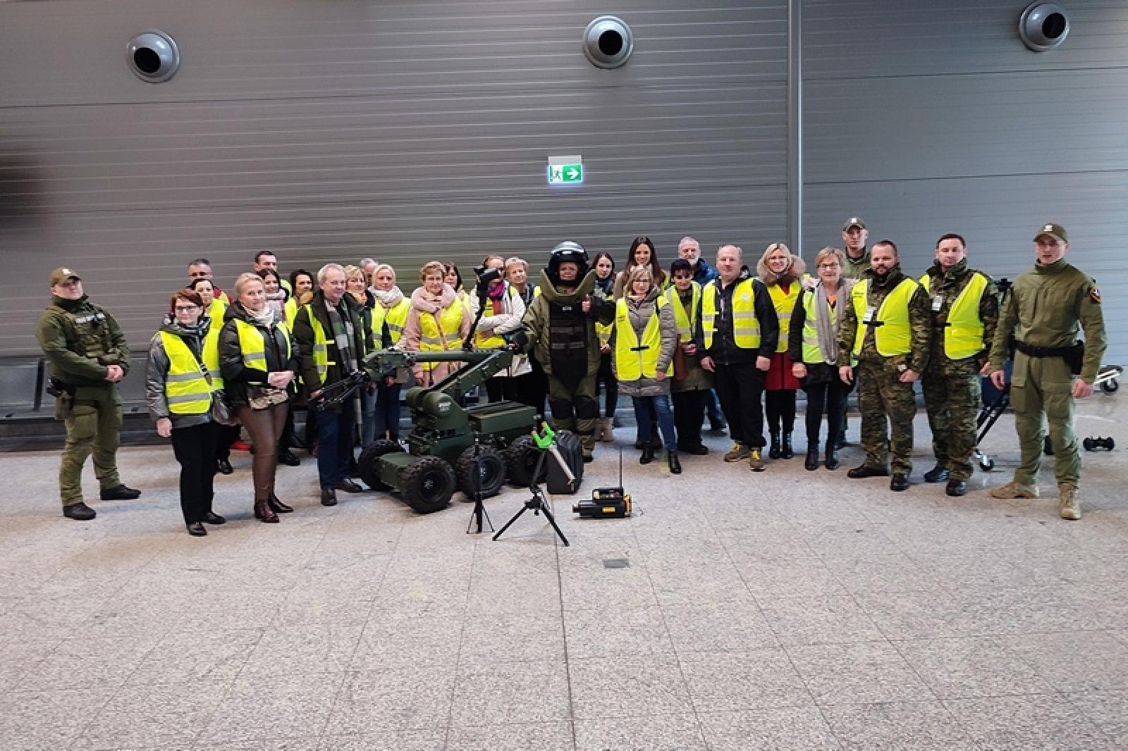 Zdjęcie w galerii na portalu naszraciborz.pl: Dzień Służby Cywilnej w Śląskim Oddziale Straży Granicznej w Raciborzu wiadomości z regionu