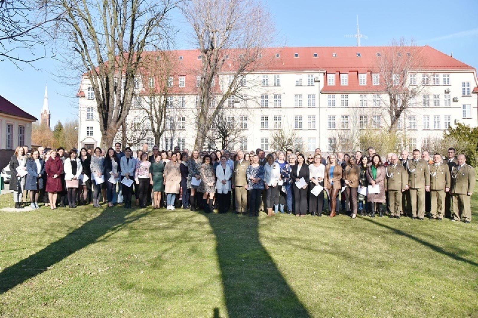 Zdjęcie w galerii na portalu naszraciborz.pl: Dzień Służby Cywilnej w Śląskim Oddziale Straży Granicznej w Raciborzu wiadomości z regionu