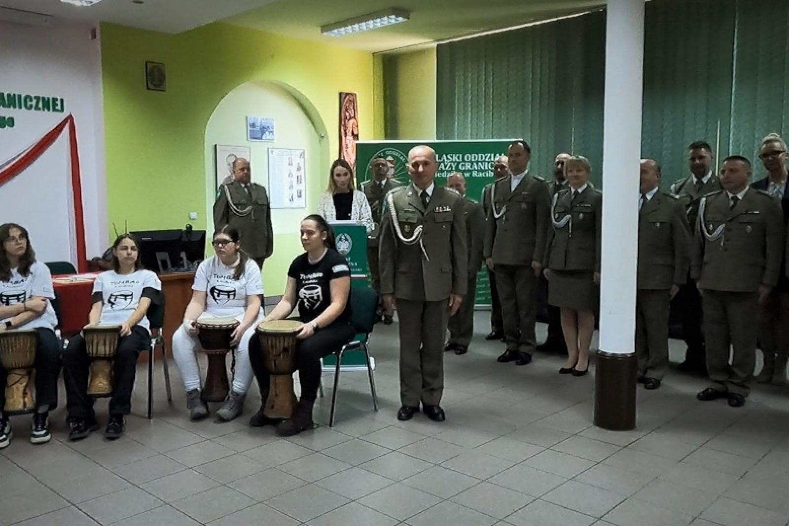 Zdjęcie w galerii na portalu naszraciborz.pl: Dzień Służby Cywilnej w Śląskim Oddziale Straży Granicznej w Raciborzu wiadomości z regionu