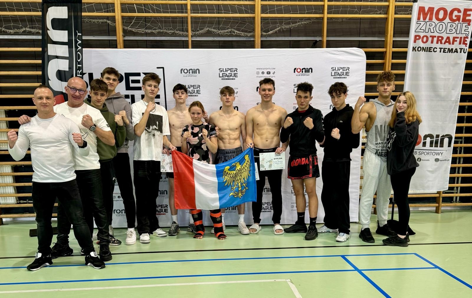 Zdjęcie w galerii na portalu naszraciborz.pl: Kickboxerzy z Raciborza na gali walk w Bieruniu wiadomości z regionu