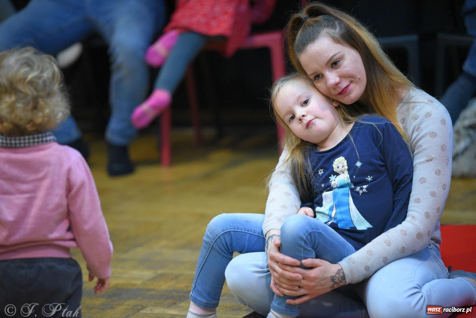 Zdjęcie w galerii na portalu naszraciborz.pl: Maluchy w krainie dźwięku i instrument niespodzianka wiadomości z regionu