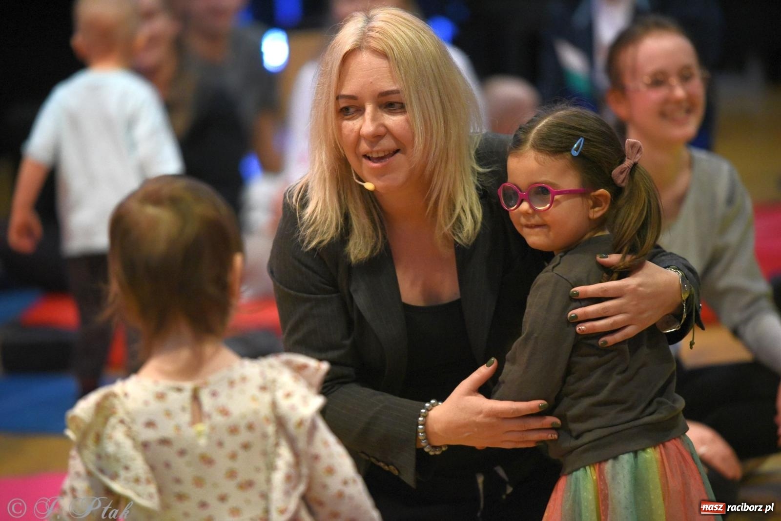 Zdjęcie w galerii na portalu naszraciborz.pl: Maluchy w krainie dźwięku i instrument niespodzianka wiadomości z regionu