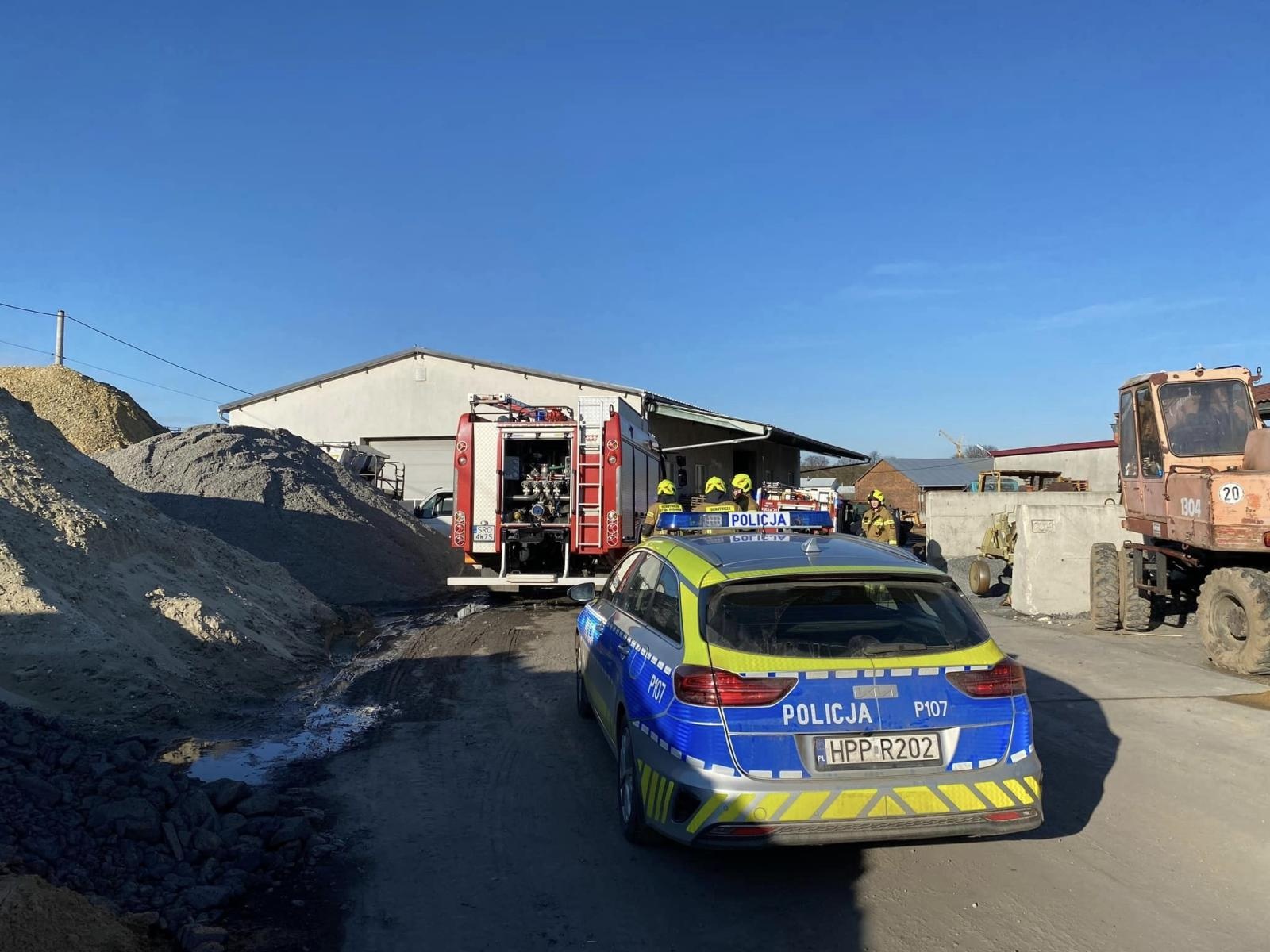 Zdjęcie w galerii na portalu naszraciborz.pl: Ciężarówka w ogniu w Pawłowie wiadomości z regionu