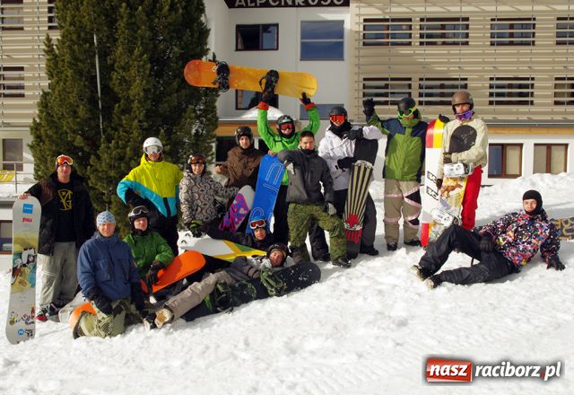 Zdjęcie w galerii na portalu naszraciborz.pl: Białe szaLEŃstwo studentów wiadomości z regionu