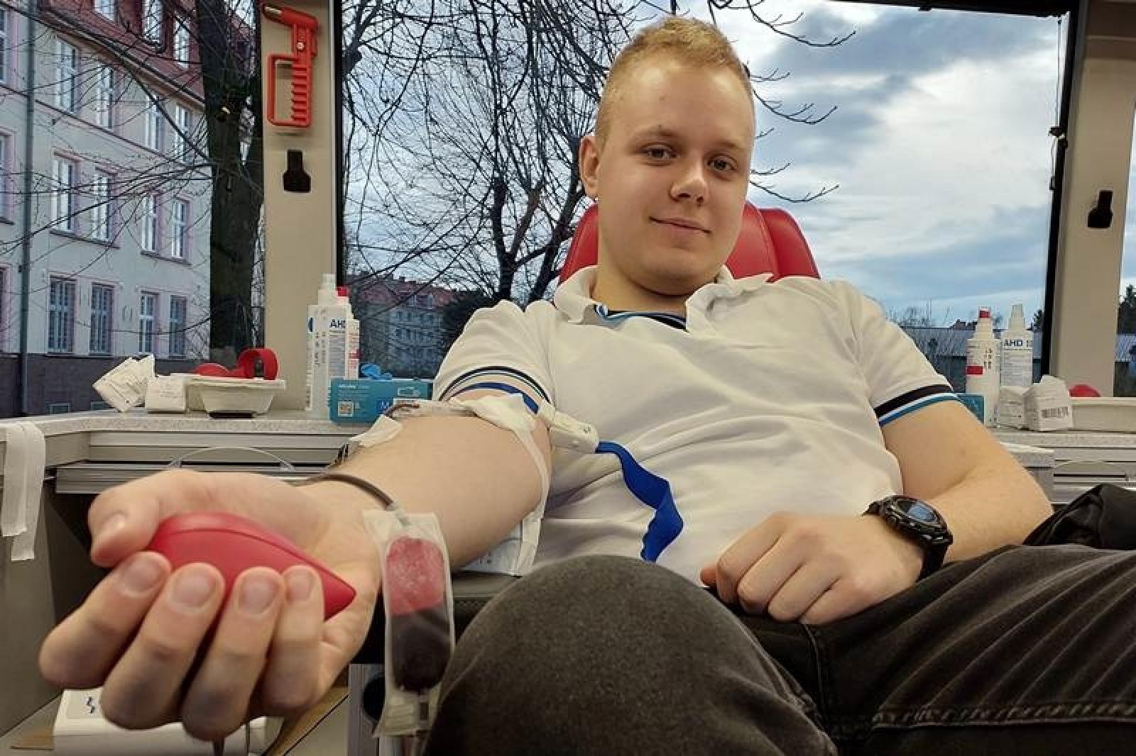 Zdjęcie w galerii na portalu naszraciborz.pl: Śląscy pogranicznicy nie żałują krwi wiadomości z regionu