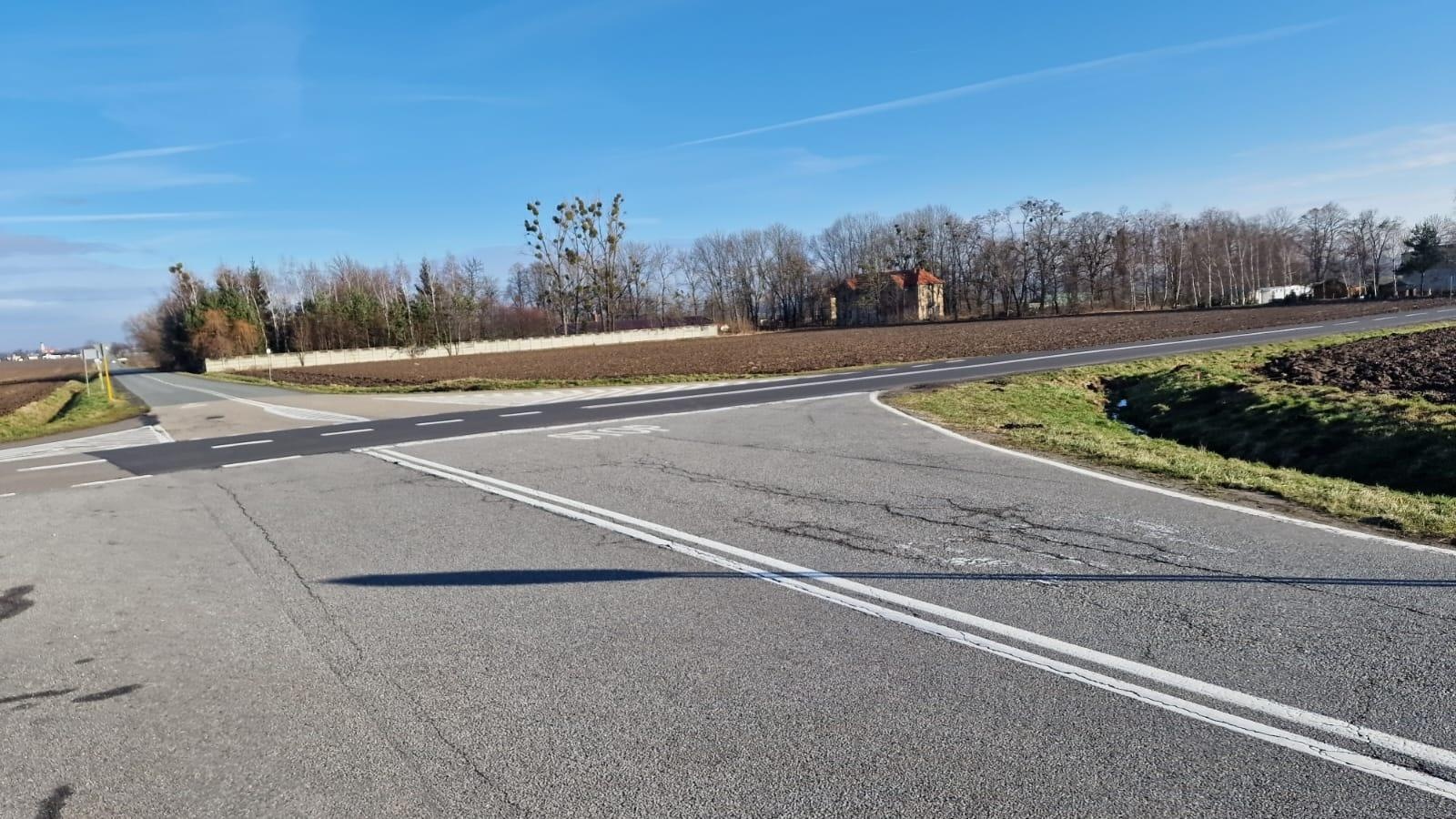 Zdjęcie w galerii na portalu naszraciborz.pl: Jedno z najgroźniejszych skrzyżowań w powiecie zostanie doświetlone wiadomości z regionu