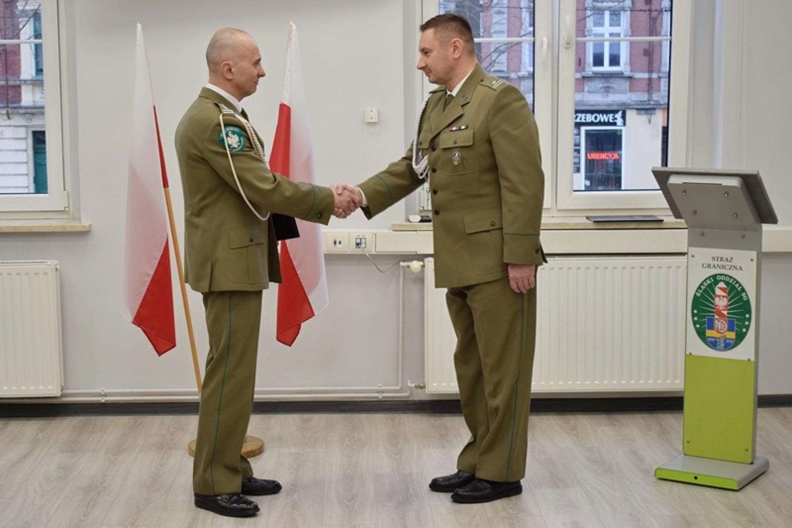 Zdjęcie w galerii na portalu naszraciborz.pl: Zmiany kadrowe w Śląskim Oddziale SG w Raciborzu wiadomości z regionu