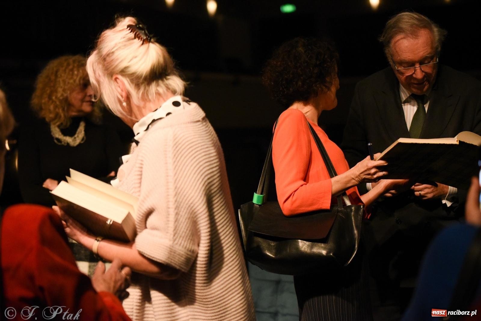 Zdjęcie w galerii na portalu naszraciborz.pl: W punkt! Krzysztof Zanussi gościem w Raciborzu wiadomości z regionu