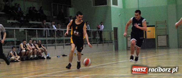 Zdjęcie w galerii na portalu naszraciborz.pl:  Kaman walczył do ostatniego gwizdka wiadomości z regionu