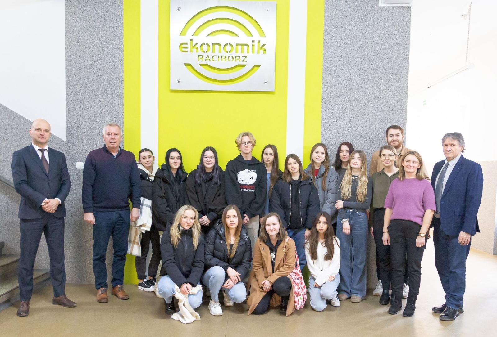 Zdjęcie w galerii na portalu naszraciborz.pl: Po sąsiedzku - współpraca Ekonomika ze szkołą w Opawie wiadomości z regionu