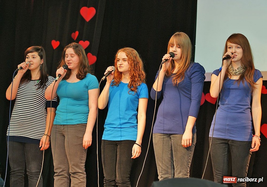 Zdjęcie w galerii na portalu naszraciborz.pl: Podopieczni MDK pamiętają o dziadkach wiadomości z regionu