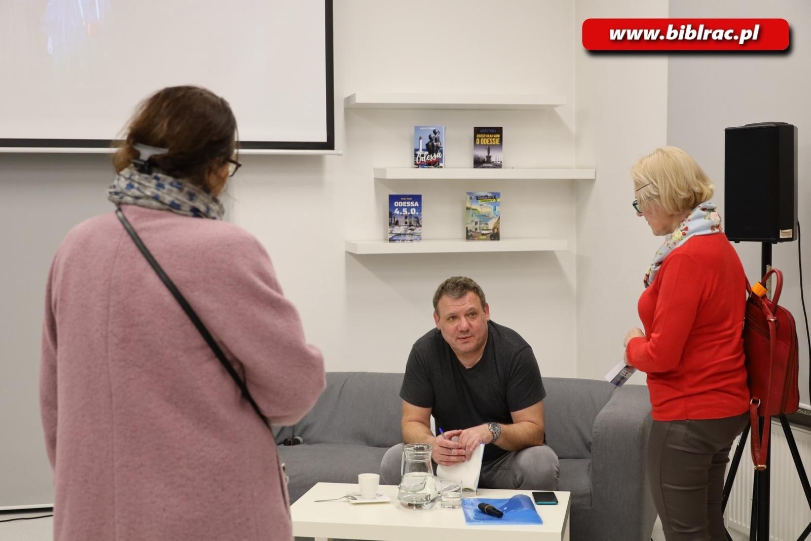 Zdjęcie w galerii na portalu naszraciborz.pl: Sekrety Odessy z Borysem Tynką w raciborskiej bibliotece wiadomości z regionu