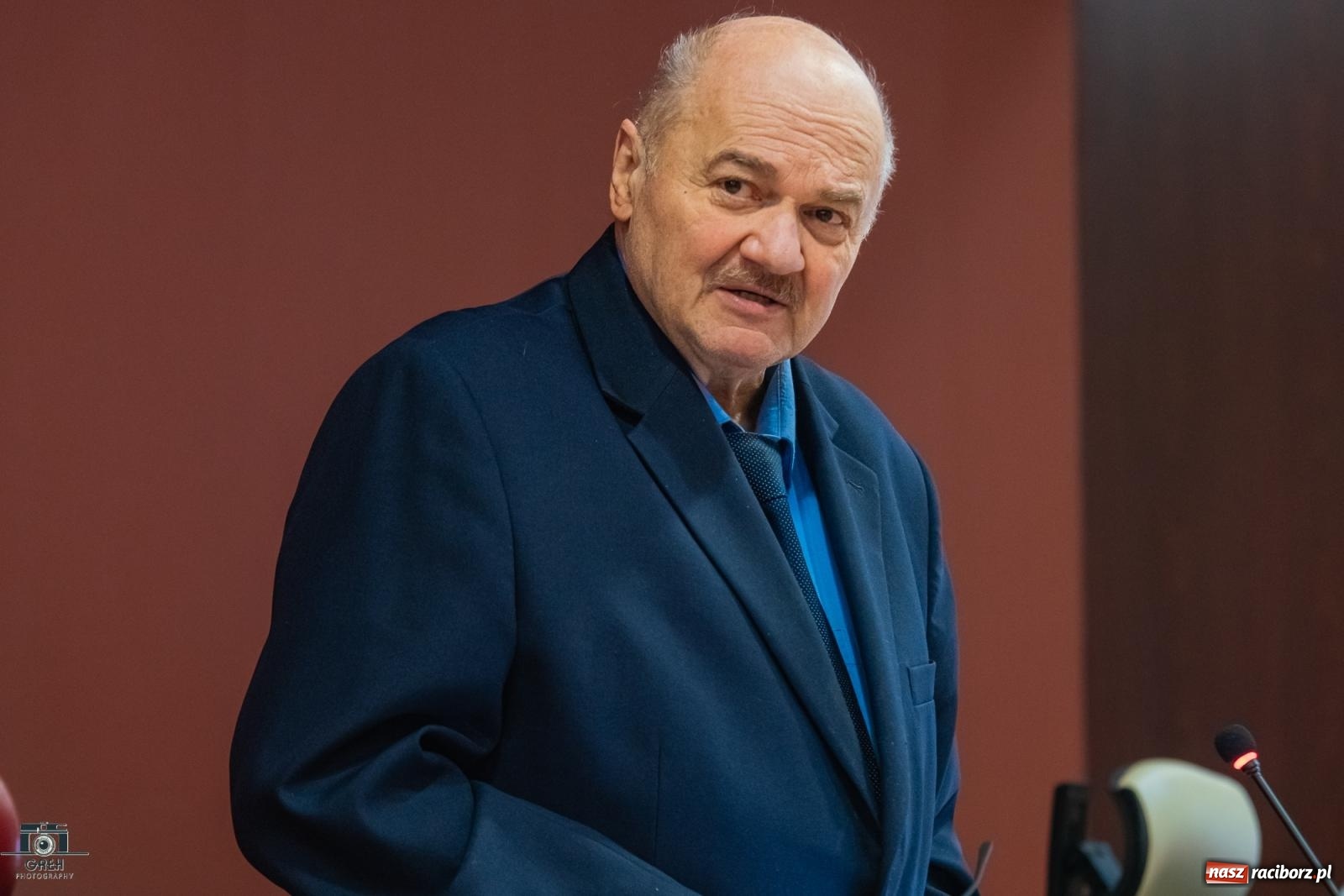 Zdjęcie w galerii na portalu naszraciborz.pl: Hałas, smród i brud. Mieszkańcy Ostroga przyszli ze skargą do radnych wiadomości z regionu