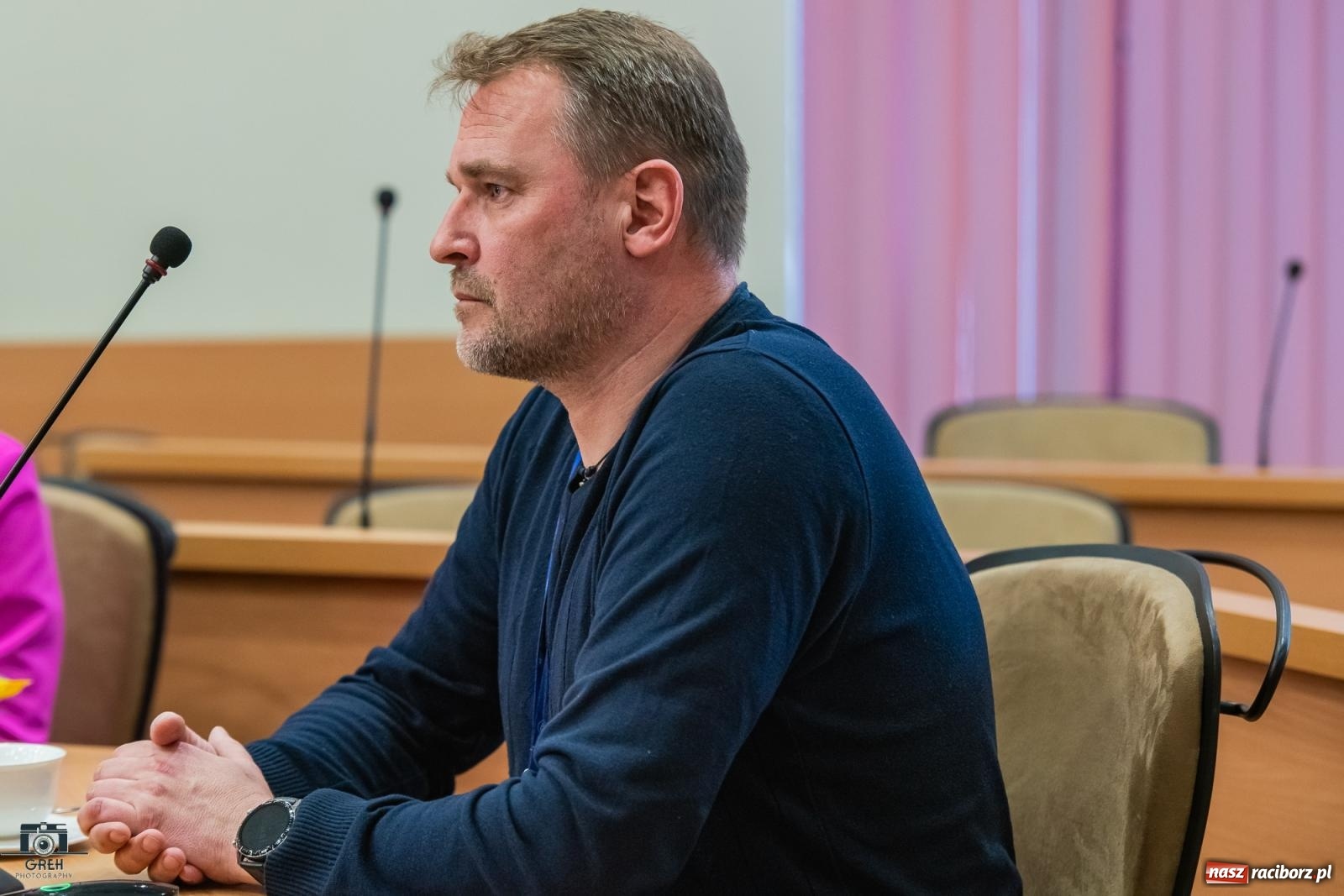 Zdjęcie w galerii na portalu naszraciborz.pl: Hałas, smród i brud. Mieszkańcy Ostroga przyszli ze skargą do radnych wiadomości z regionu