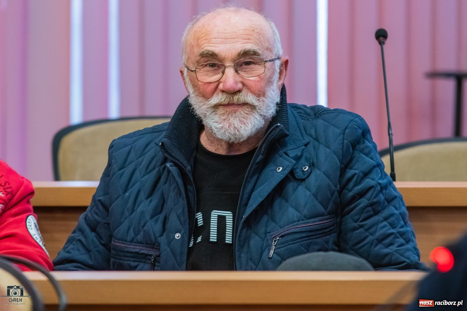 Zdjęcie w galerii na portalu naszraciborz.pl: Hałas, smród i brud. Mieszkańcy Ostroga przyszli ze skargą do radnych wiadomości z regionu